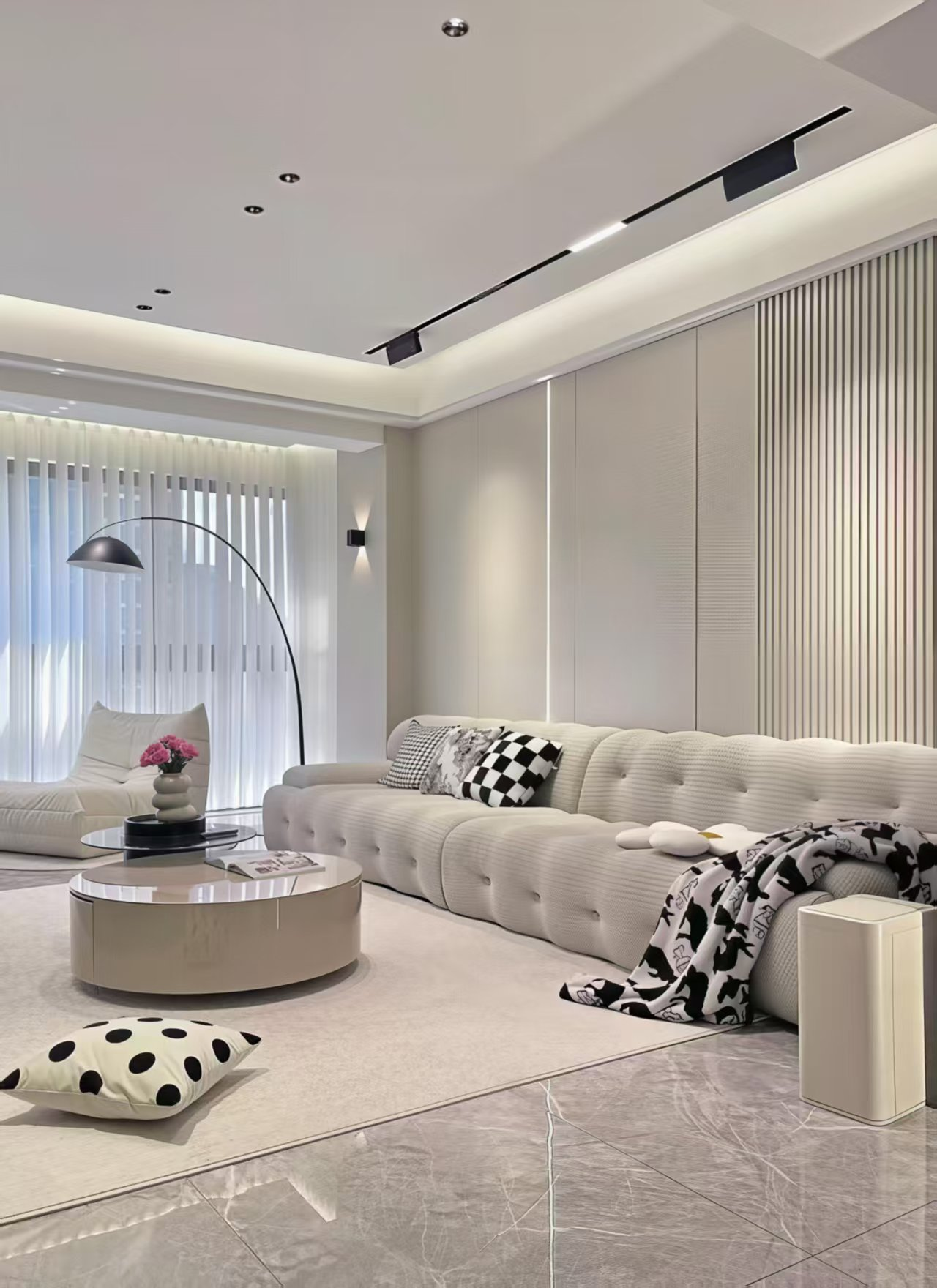 Grand Living Space with Seamless Wall Panels